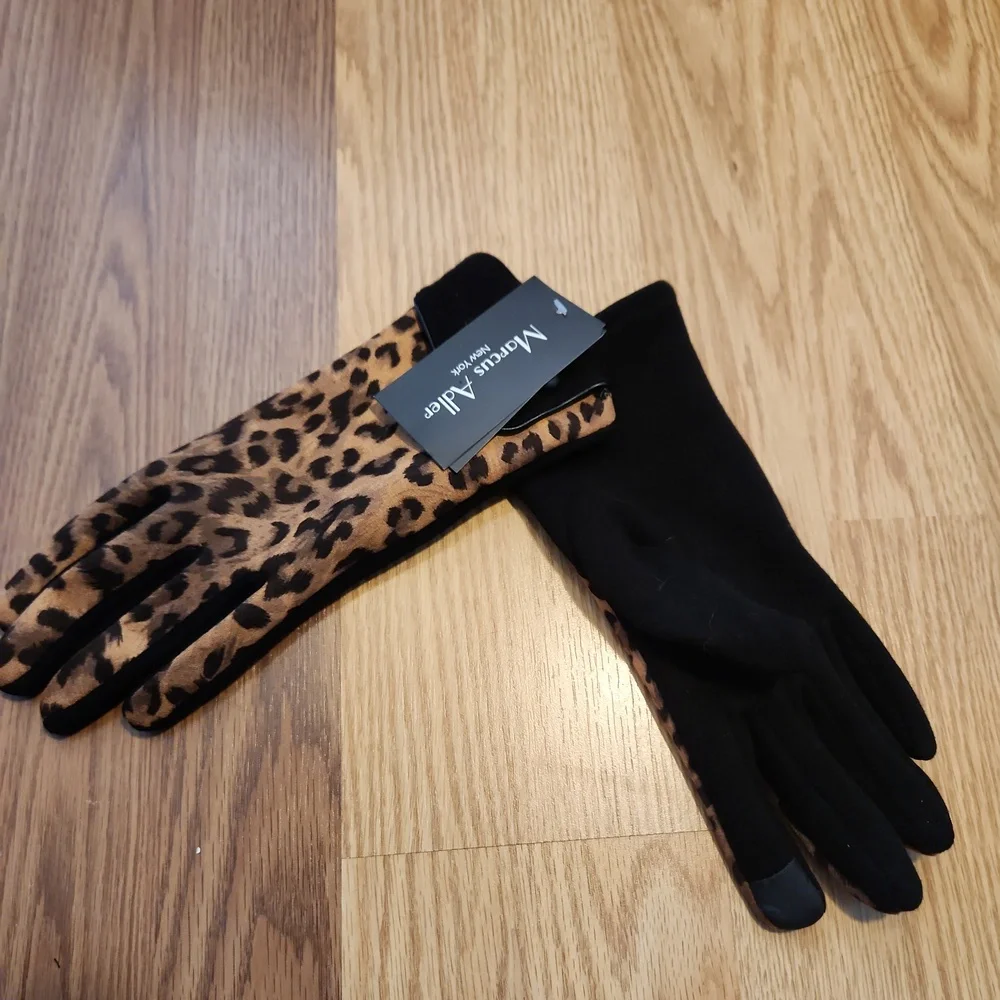 Gloves - Picture 3 of 4